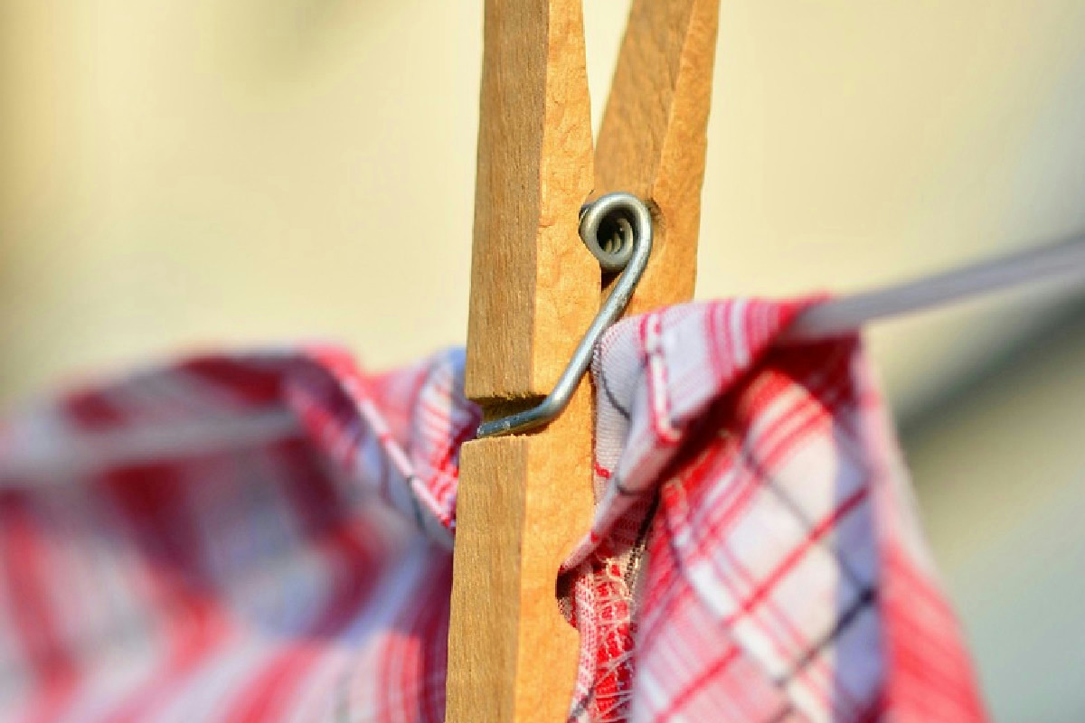 Bucato bagnato in inverno? Così asciughi tutto con il freddo in 7 minuti senza elettrodomestici