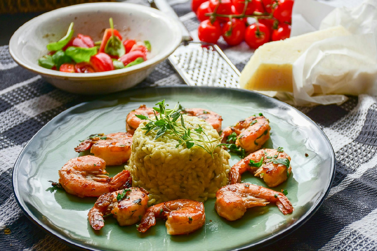 3 mosse per l'orzotto perfetto: Federica Rossi rende cremoso un piatto rustico e nutriente