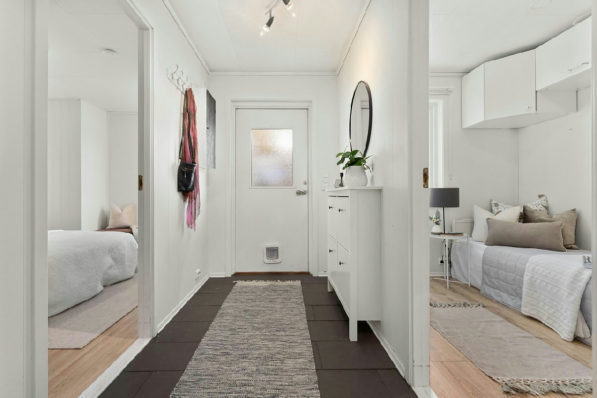 5 soluzioni efficaci per rendere l’ingresso stretto luminoso e ben ventilato durante l’inverno