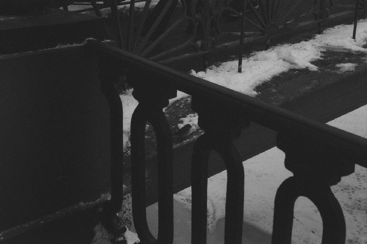 Balconi e terrazzi pronti per l’inverno: consigli pratici per proteggerli da freddo e umidità