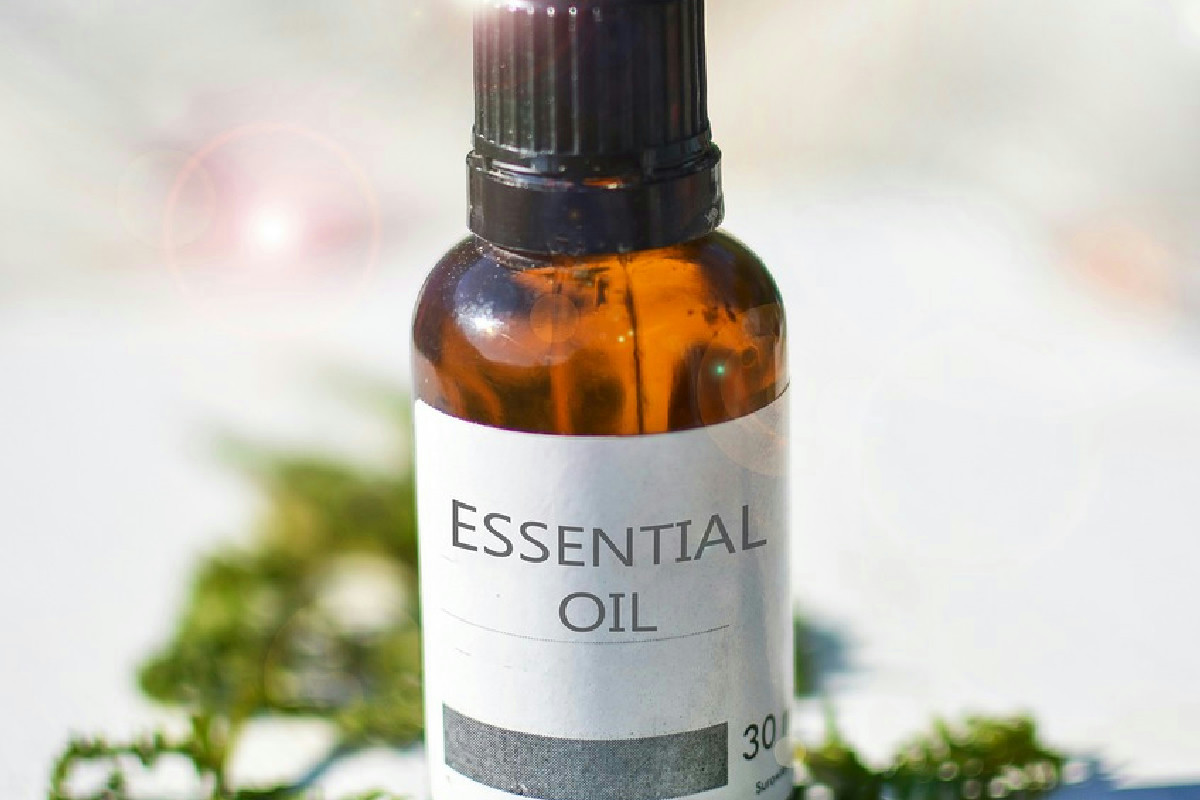 Bucce di limone: il rimedio semplice per eliminare il grasso e profumare l’aria di casa