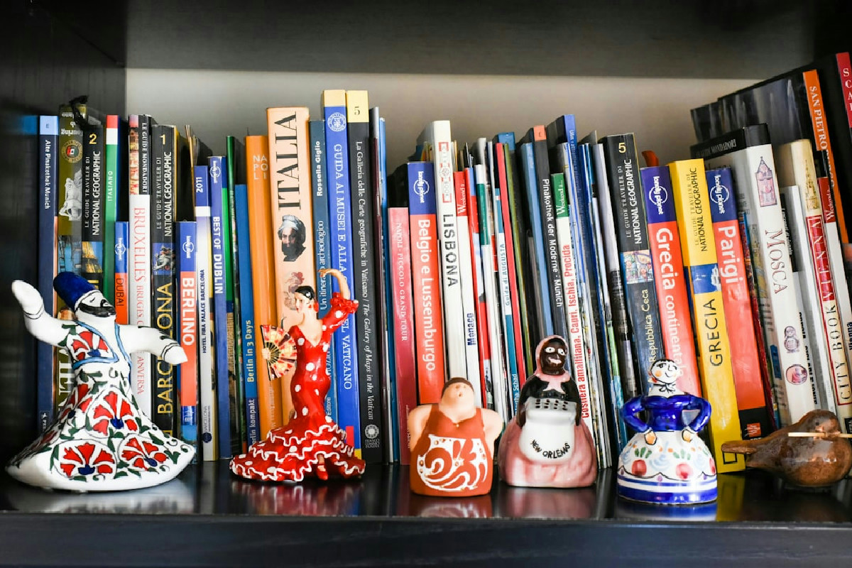 Librerie compatte: come trasformano l’arredo con stile e funzionalità in piccoli spazi