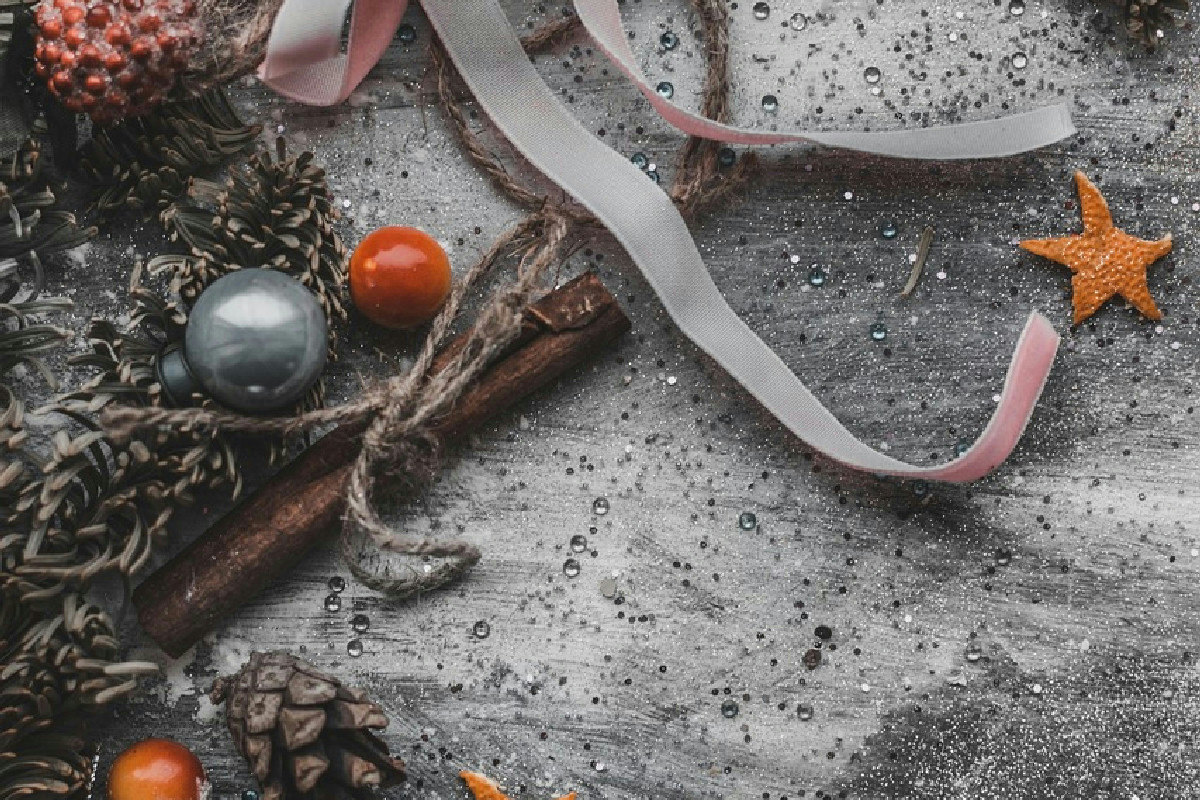 Natale 2025 in casa: oltre 30 idee per rendere uniche luci, tradizioni e atmosfere festose