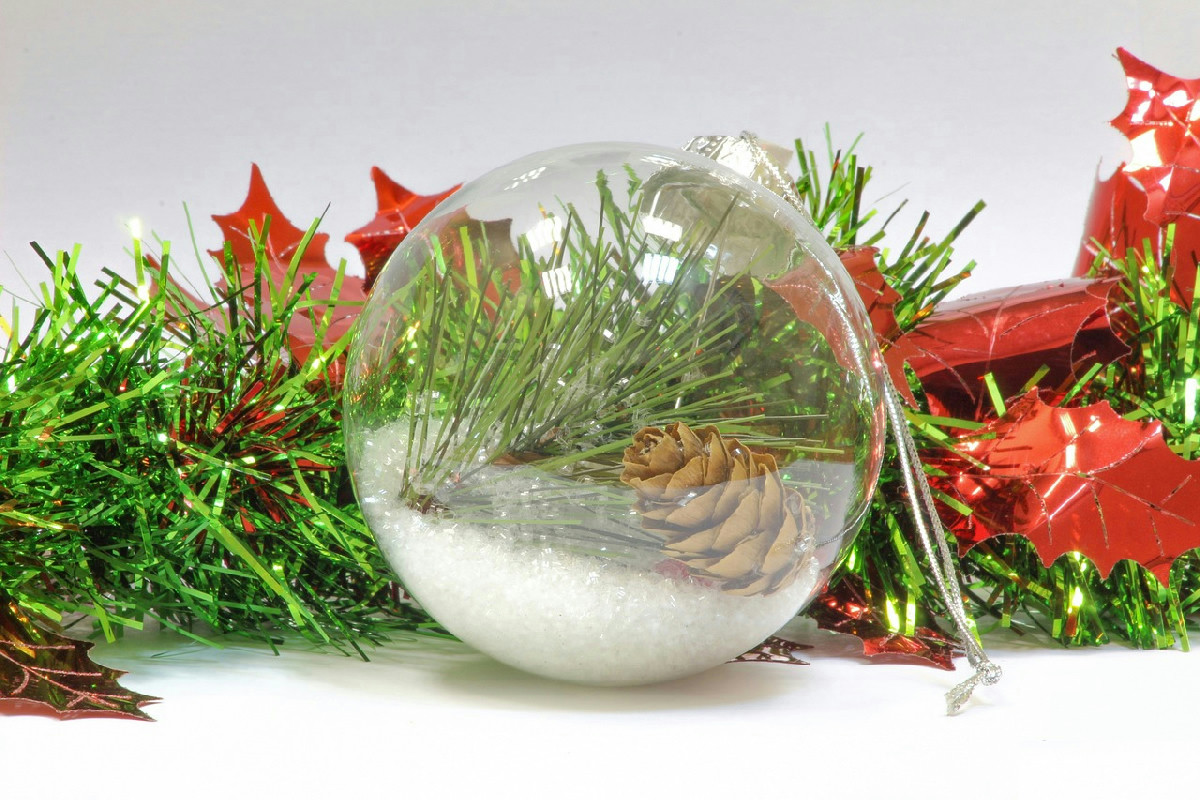 Natale in casa: come scegliere le luci giuste per rendere ogni ambiente magico e accogliente