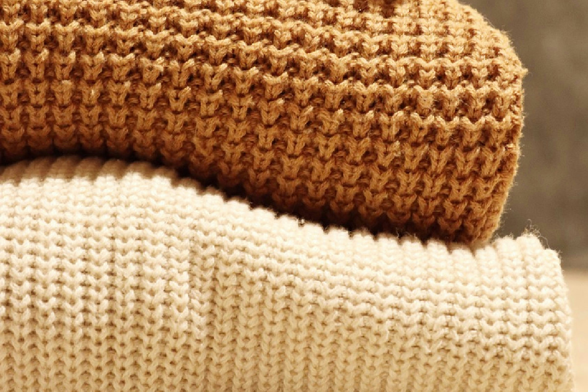 Perché alcuni tessuti restano privi di pelucchi mentre altri si rovinano col tempo e con l'uso