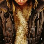 Un piccolo dettaglio nella scelta della giacca che cambia il modo di vivere l’inverno al freddo