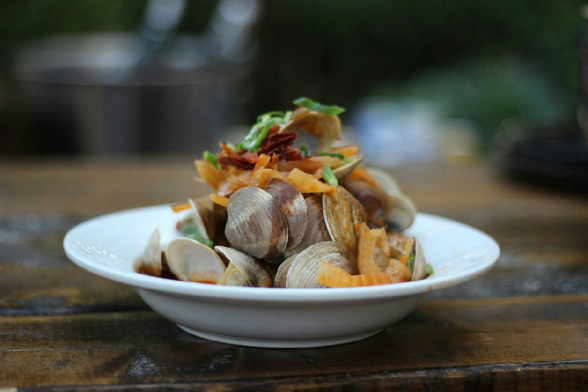 Ricette tradizionali per la sera di Capodanno: menù classico con vongole oltre gli spaghetti