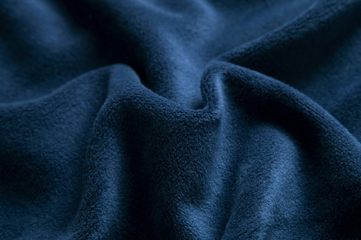 Sedie imbottite senza acqua: tecnica a secco per eliminare facilmente le macchie ostinate