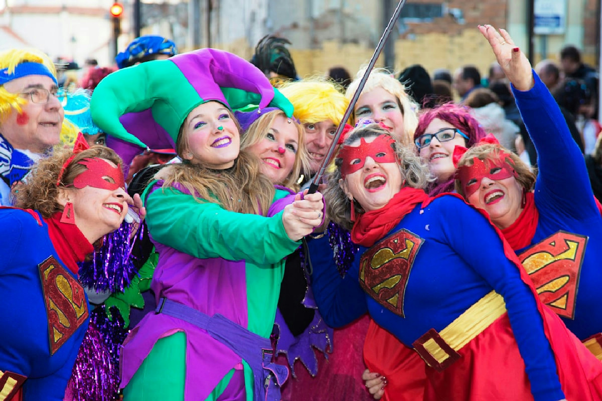 Carnevale di Viareggio 2026: date, eventi e guida ai corsi mascherati con info biglietti