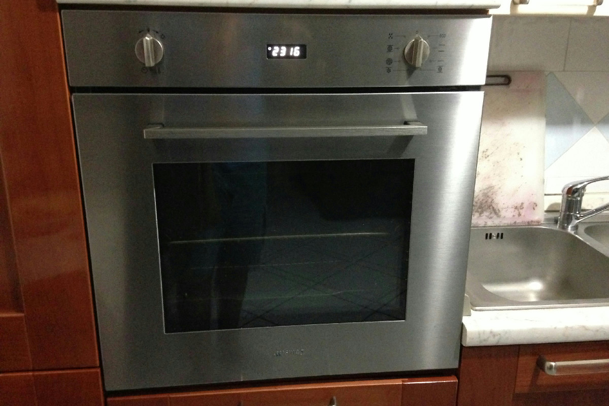 Forni elettrici a incasso: 14 modelli innovativi con funzioni avanzate per cucine moderne