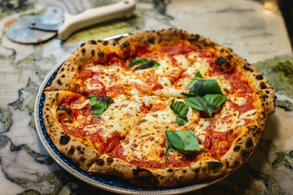 Un parametro ufficiale per valutare la pizza napoletana: cosa indica l’indice Margherita Osepn